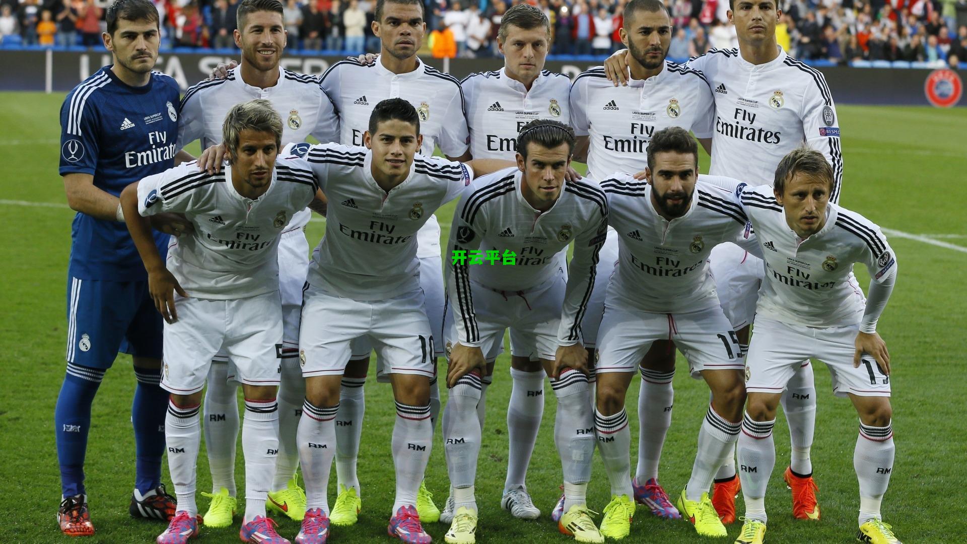 电竞世界杯落幕，中国战队斩获冠军，全球观众破纪录