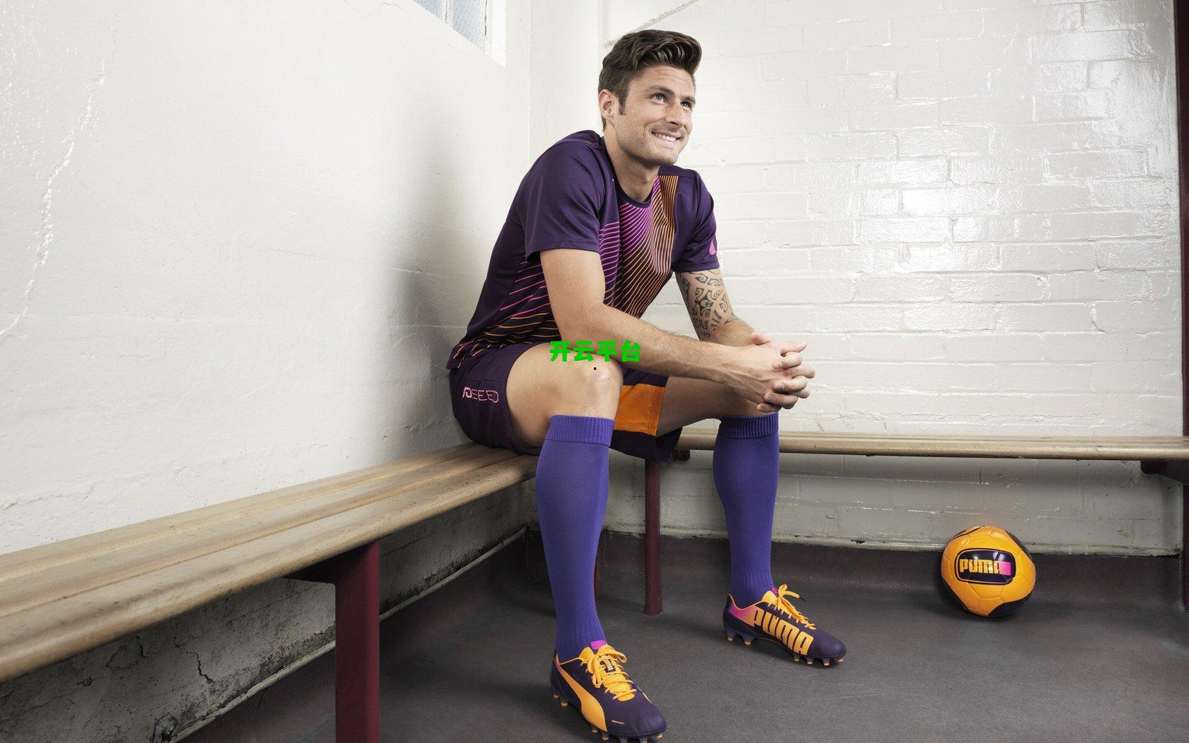 直击广东夺冠狂欢，更衣室变大型蹦迪现场！